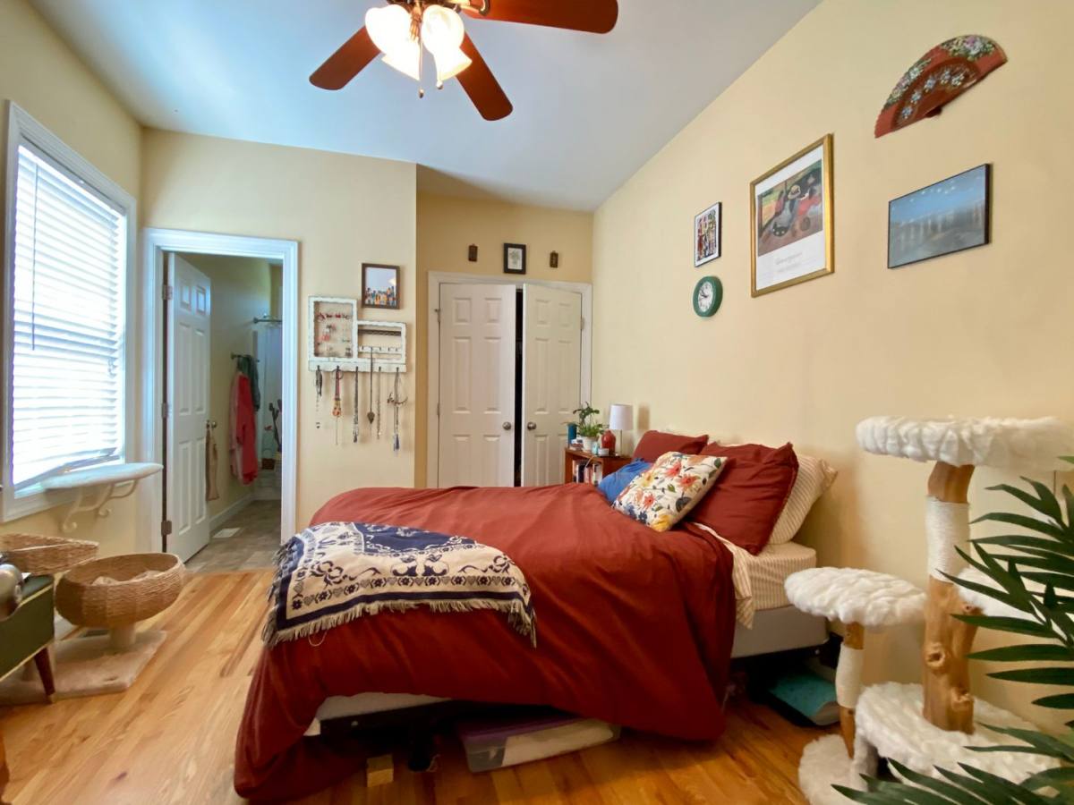 House for rent at 3925 Lexington Dr, Raleigh, NC 27606