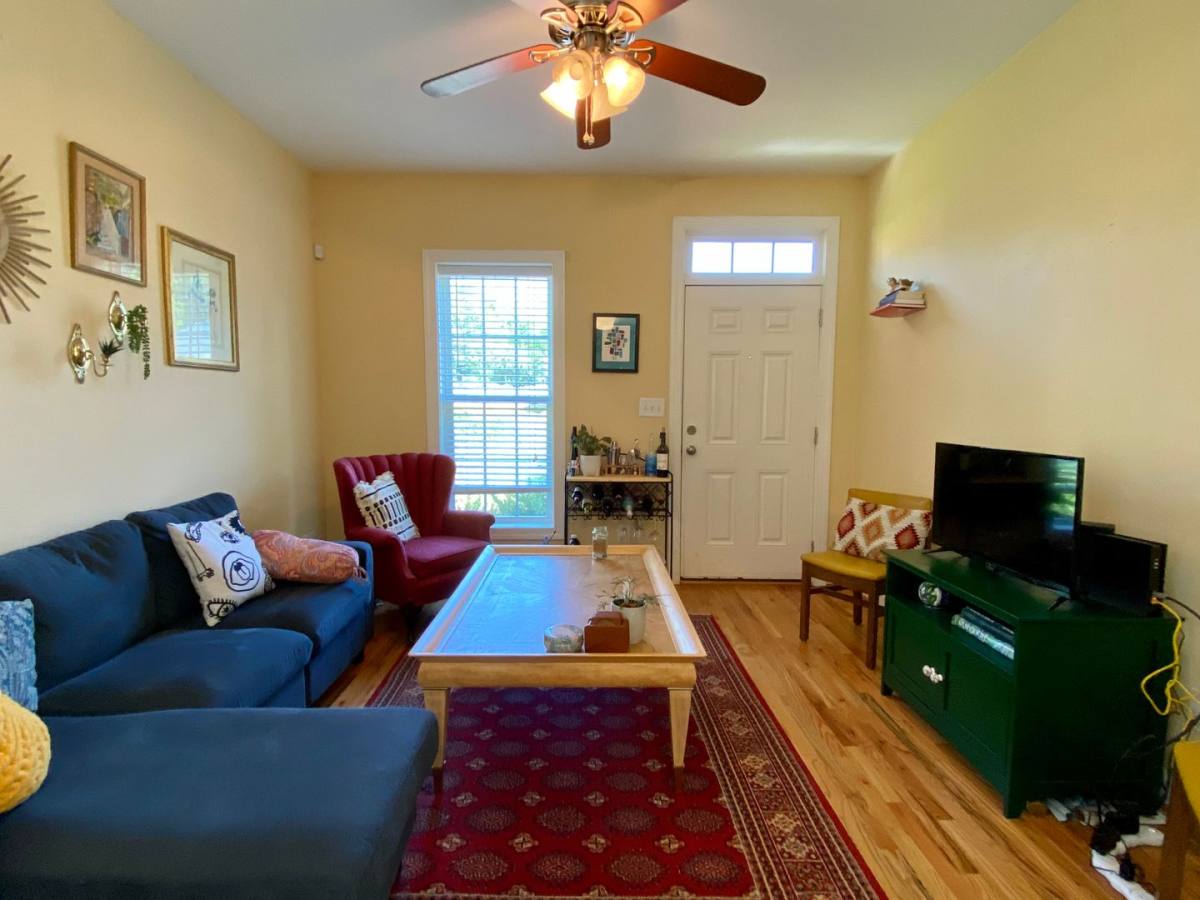 House for rent at 3925 Lexington Dr, Raleigh, NC 27606