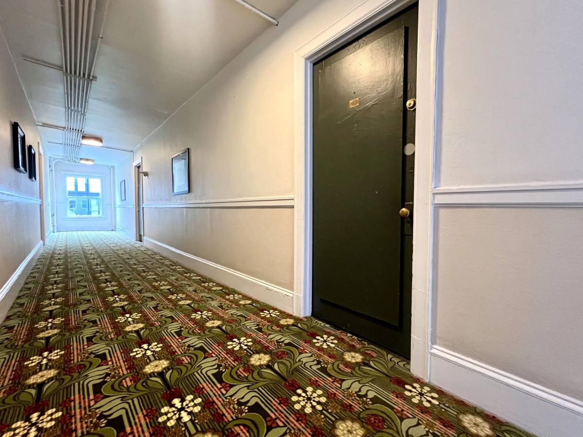 Apartment for rent at 606 19th Ave E, Seattle, WA 98112