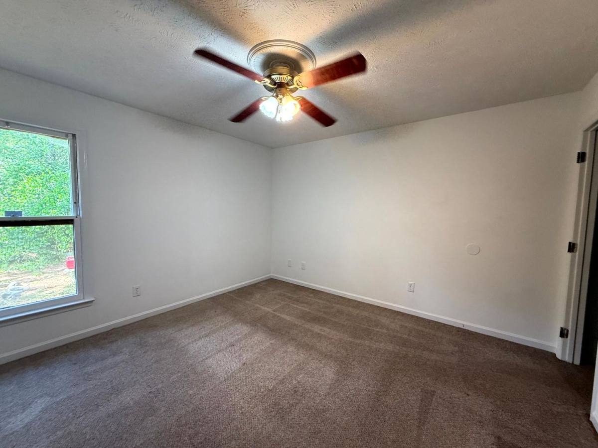 House for rent at 5481 Landview Place, Hope Mills, NC 28348
