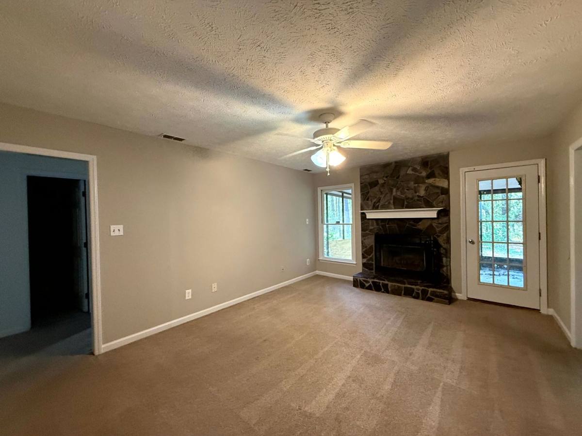 House for rent at 5481 Landview Place, Hope Mills, NC 28348