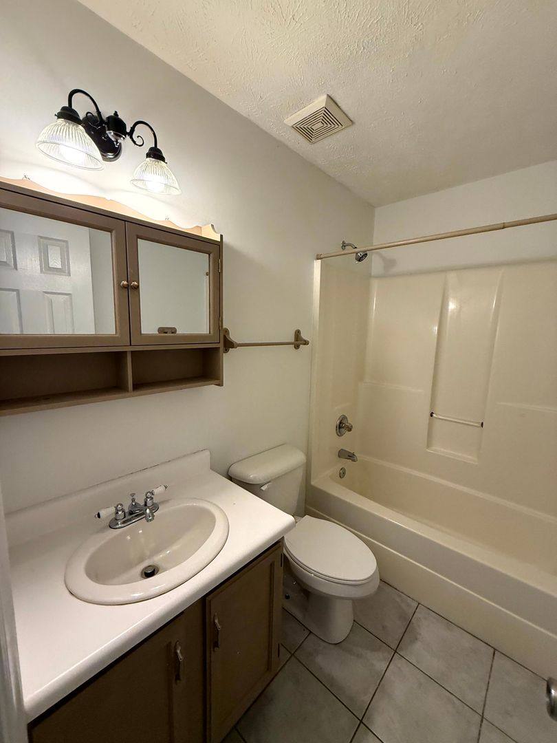 House for rent at 5481 Landview Place, Hope Mills, NC 28348