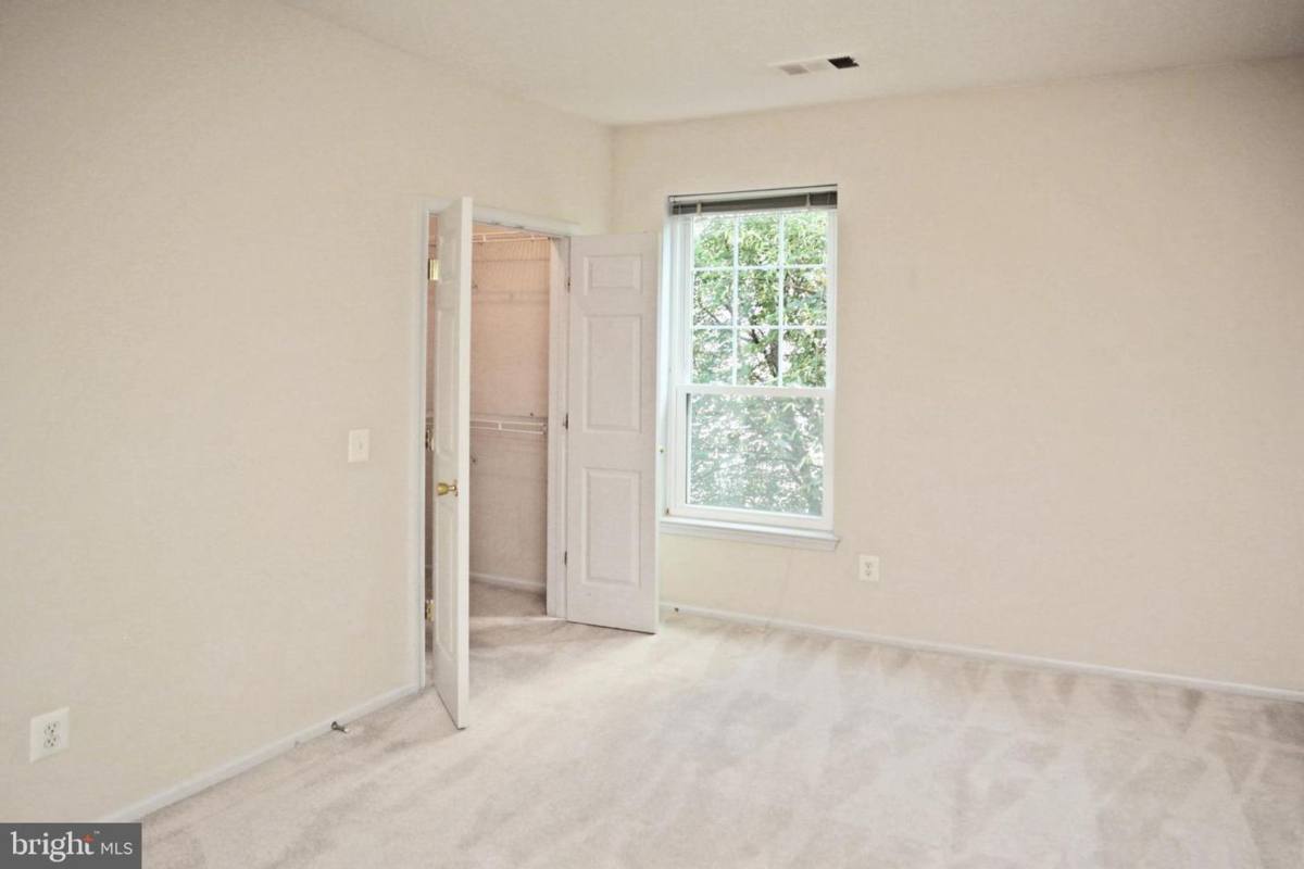 Apartment for rent at 1600 Spring Gate Dr, McLean, VA 22102