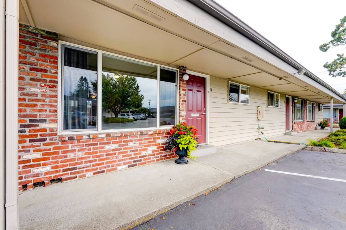 Apartment for rent at 19725 River Rd, Gladstone, OR 97027