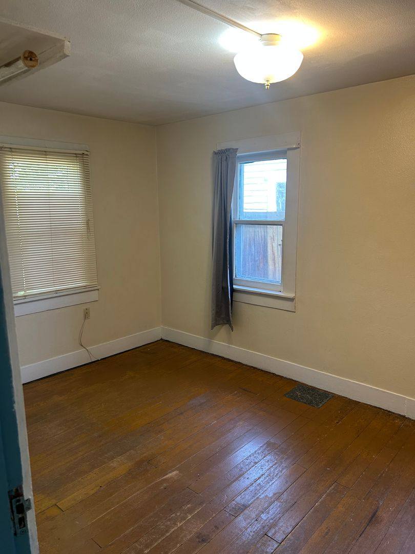 House for rent at 1007 Walker St, Wenatchee, WA 98801