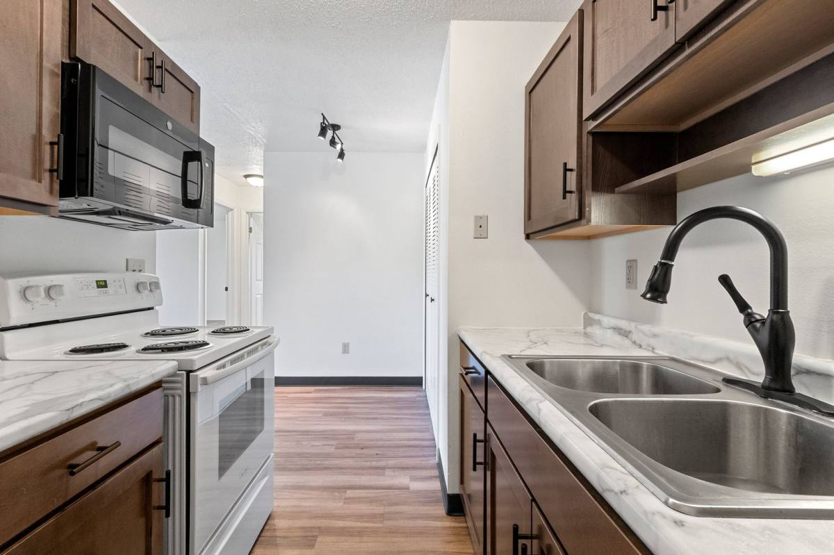 Apartment for rent at 1701 - 1718 Cedar Grove Dr, Manitowoc, WI 54220