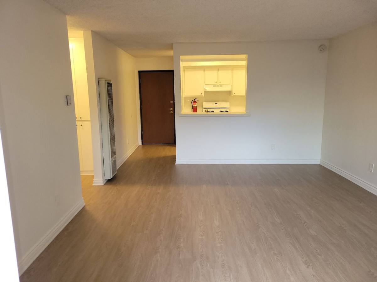 Apartment for rent at 432 11th St, Hermosa Beach, CA 90254