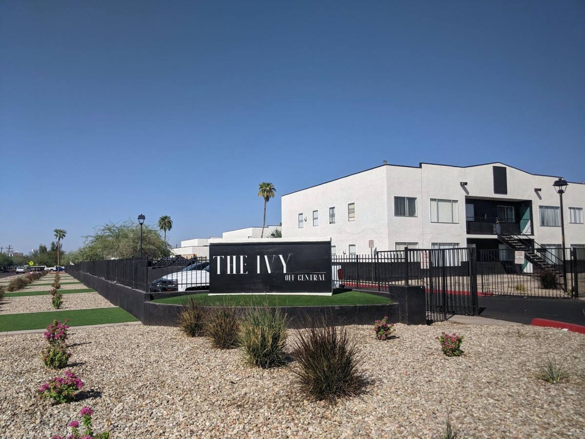 Apartment for rent at 222 E Cody Dr, Phoenix, AZ 85040