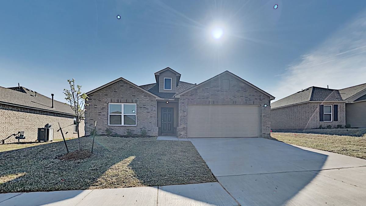 House for rent at 10000 Ruger Rd, Yukon, OK 73099