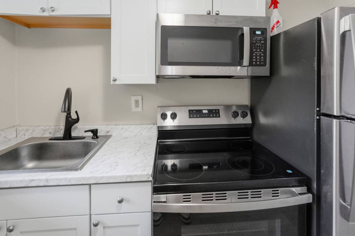 Apartment for rent at 379-385 Douglas Pike, Smithfield, RI 02917