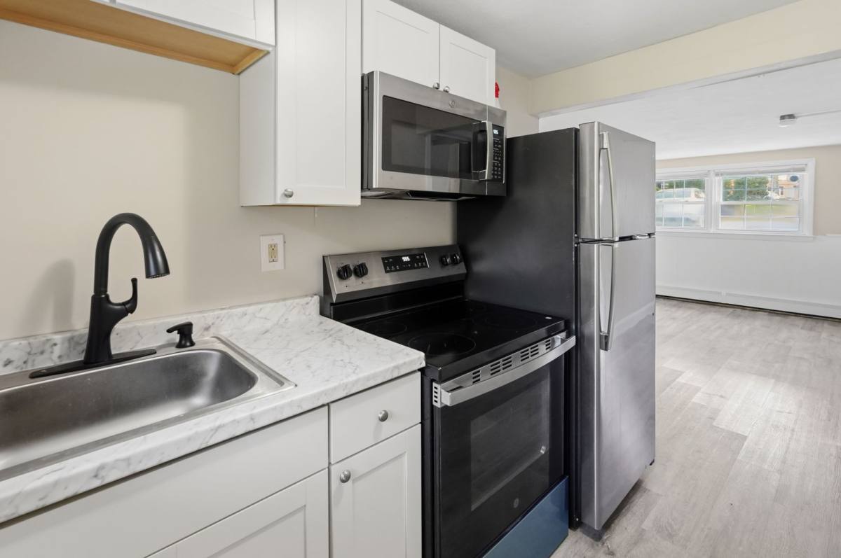 Apartment for rent at 379-385 Douglas Pike, Smithfield, RI 02917