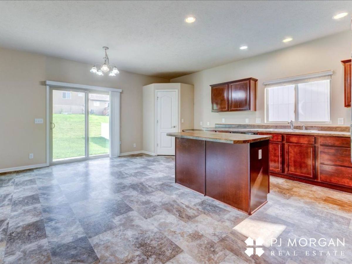 House for rent at 18726 Birchwood Ave, Omaha, NE 68135