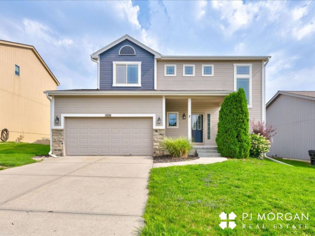 House for rent at 18726 Birchwood Ave, Omaha, NE 68135