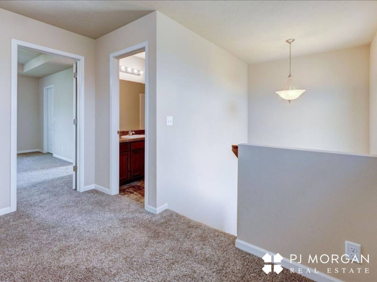 House for rent at 18726 Birchwood Ave, Omaha, NE 68135