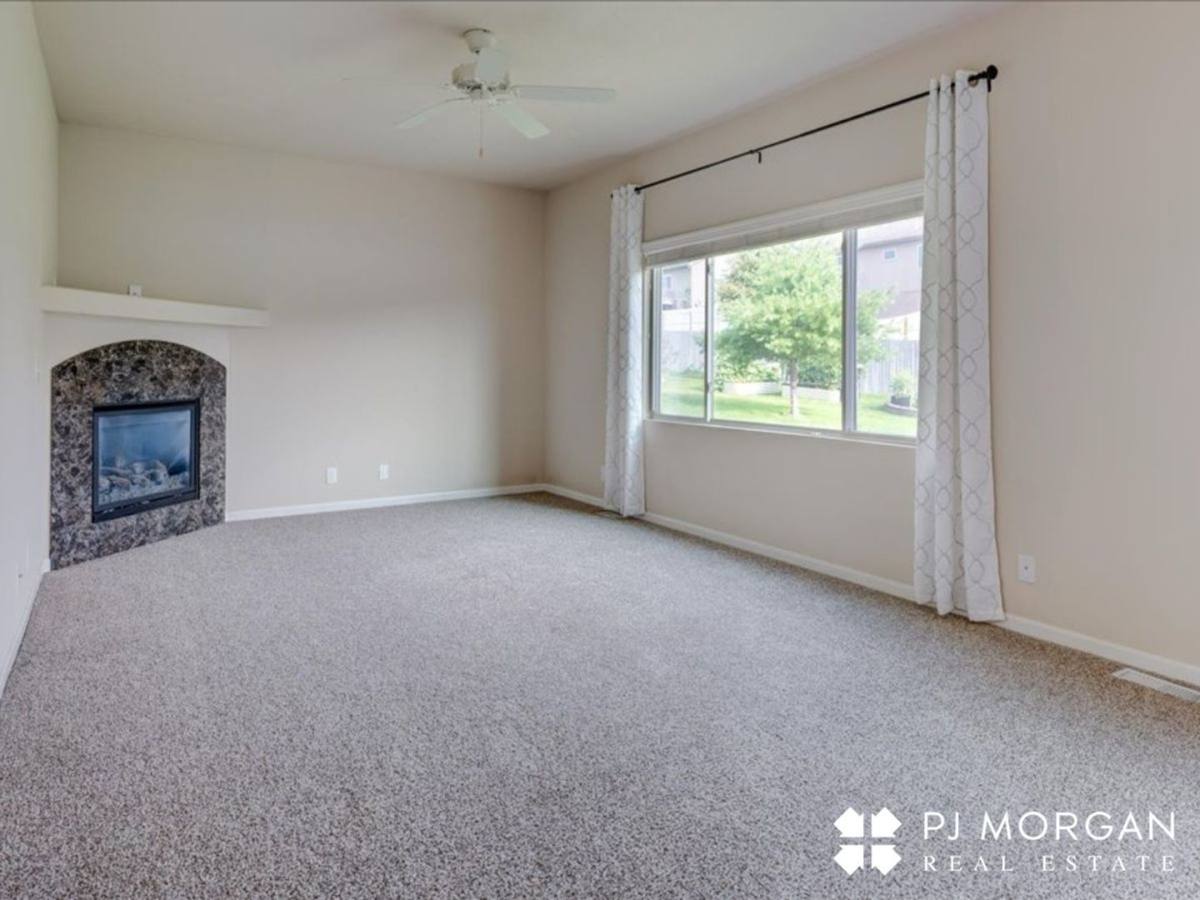 House for rent at 18726 Birchwood Ave, Omaha, NE 68135