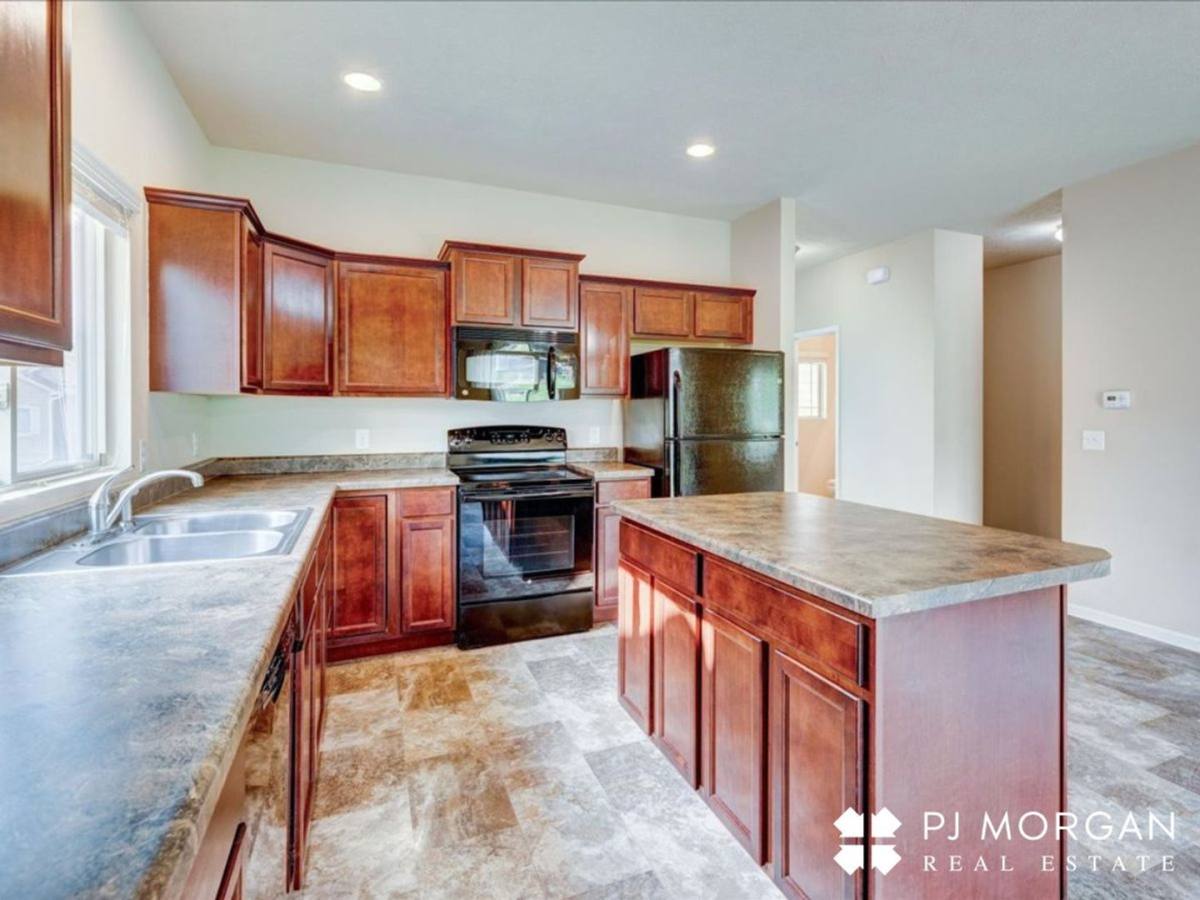 House for rent at 18726 Birchwood Ave, Omaha, NE 68135