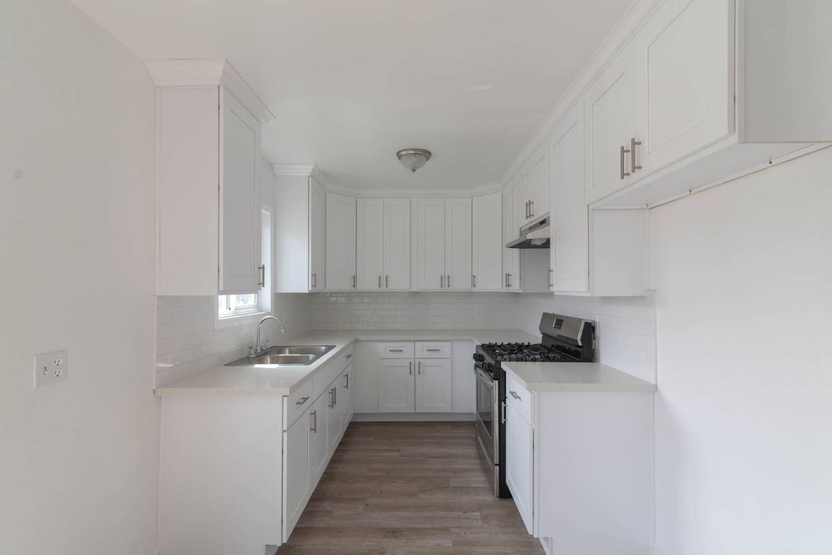 Apartment for rent at 9215 Sepulveda Blvd, North Hills, CA 91343