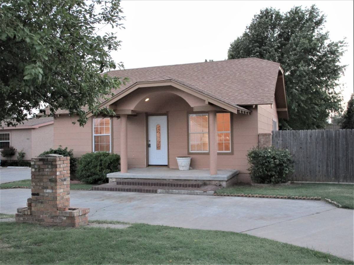 House for rent at 107 N 6th, Weatherford, OK 73096