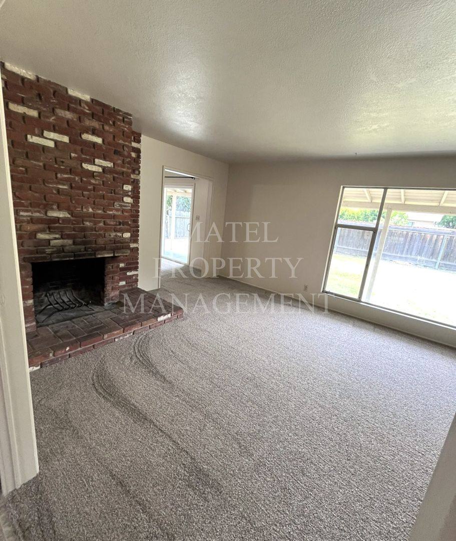 House for rent at 1701 Linwood Dr, Modesto, CA 95350