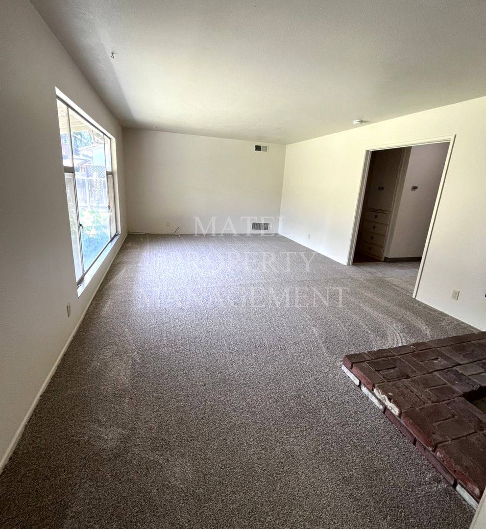 House for rent at 1701 Linwood Dr, Modesto, CA 95350