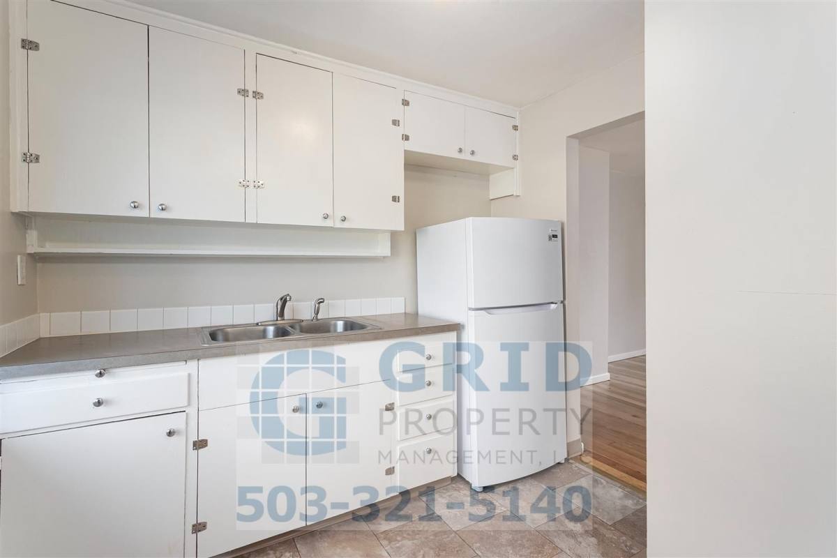 House for rent at 1108 Grand Blvd, Vancouver, WA 98661