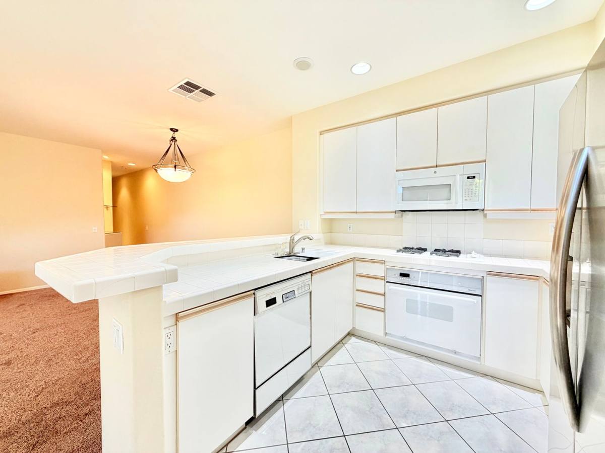 Condo for rent at 938 Country Glen Way, Anaheim, CA 92808