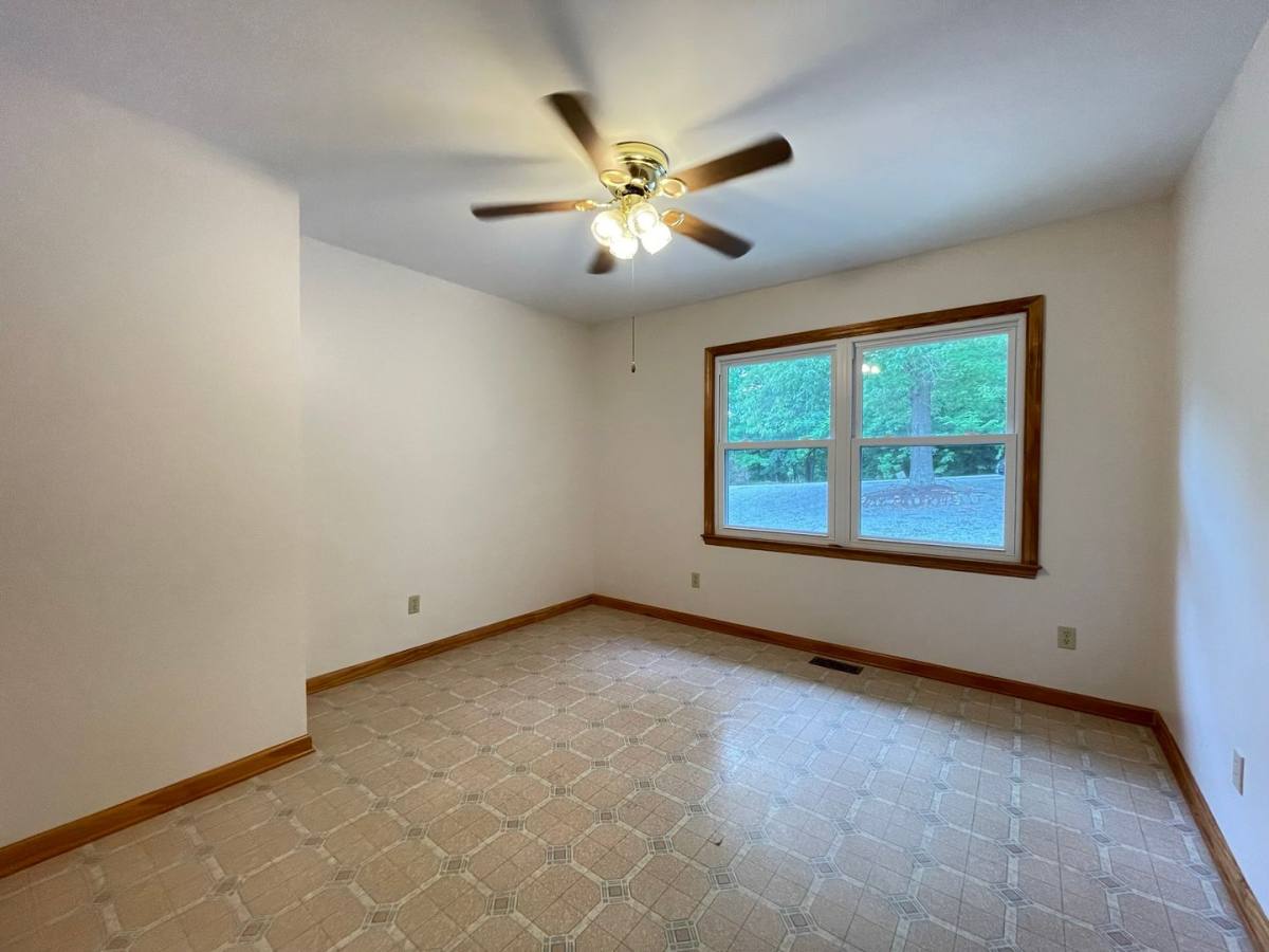 House for rent at 283 Whitetail Run, Bracey, VA 23919