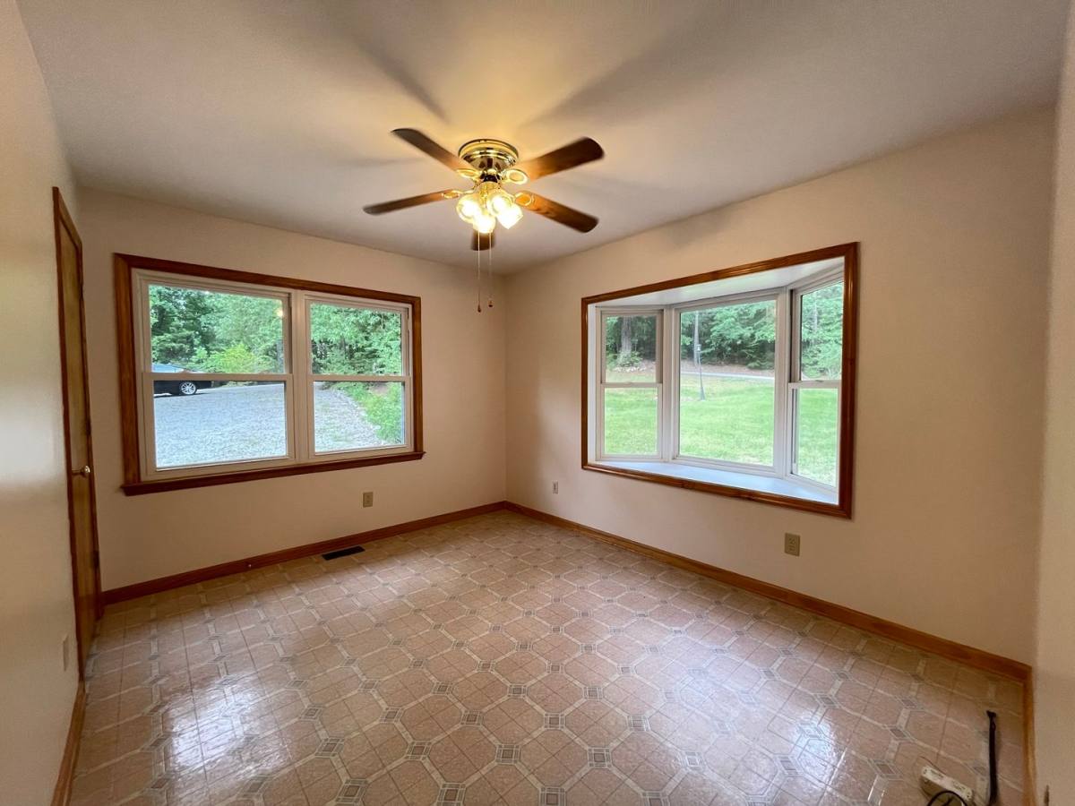 House for rent at 283 Whitetail Run, Bracey, VA 23919