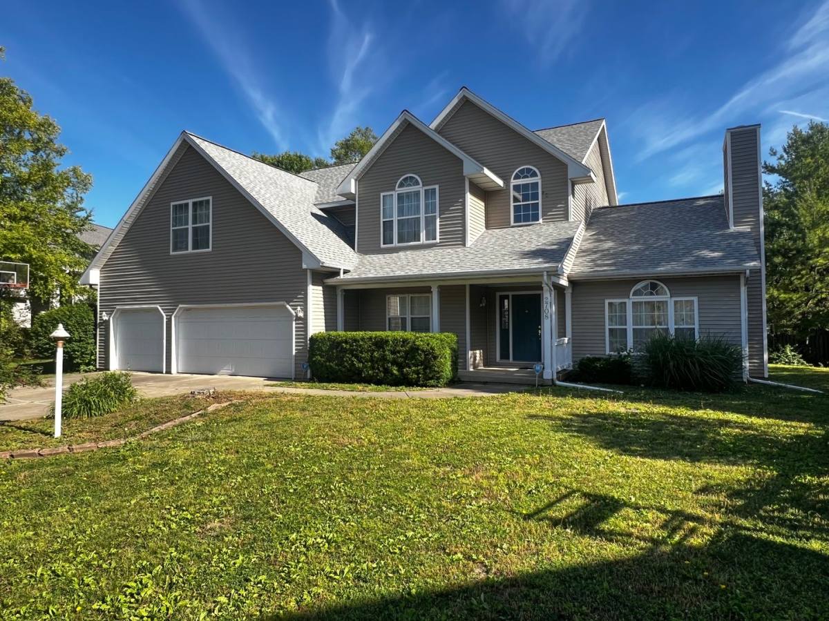 House for rent at 2708 Bayhill Dr, Champaign, IL 61822