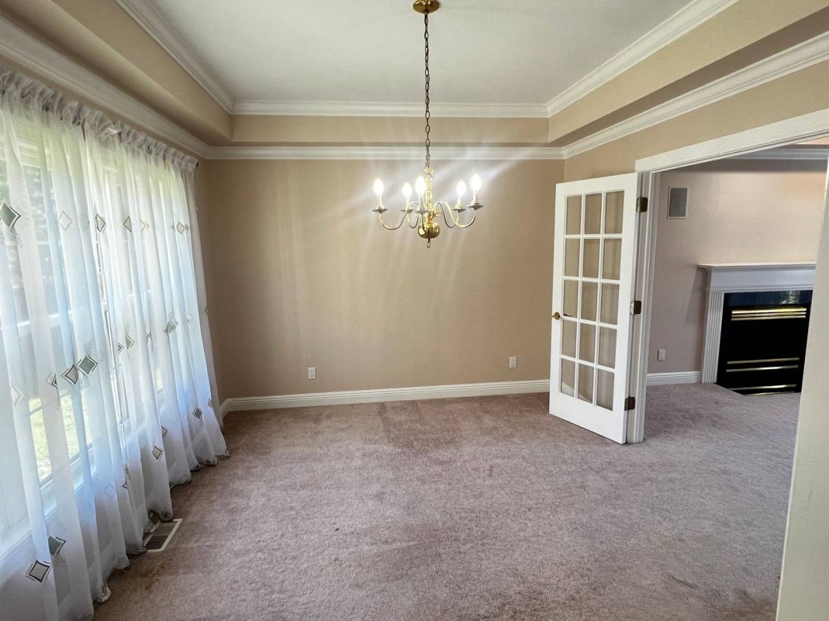 House for rent at 2708 Bayhill Dr, Champaign, IL 61822