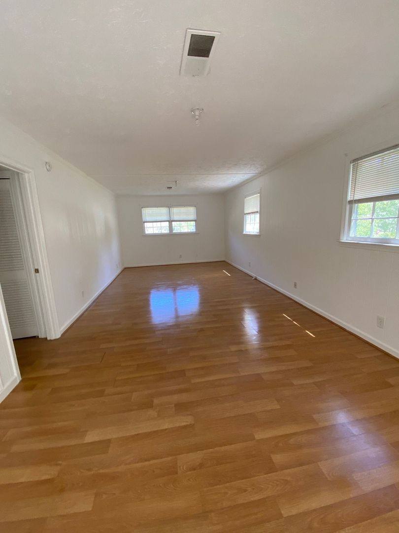 House for rent at 651 Oneta Dr, Norcross, GA 30093