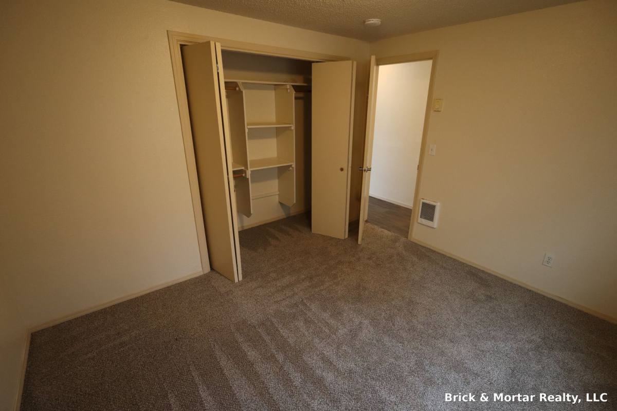 Apartment for rent at 973 E Jefferson St, Stayton, OR 97383