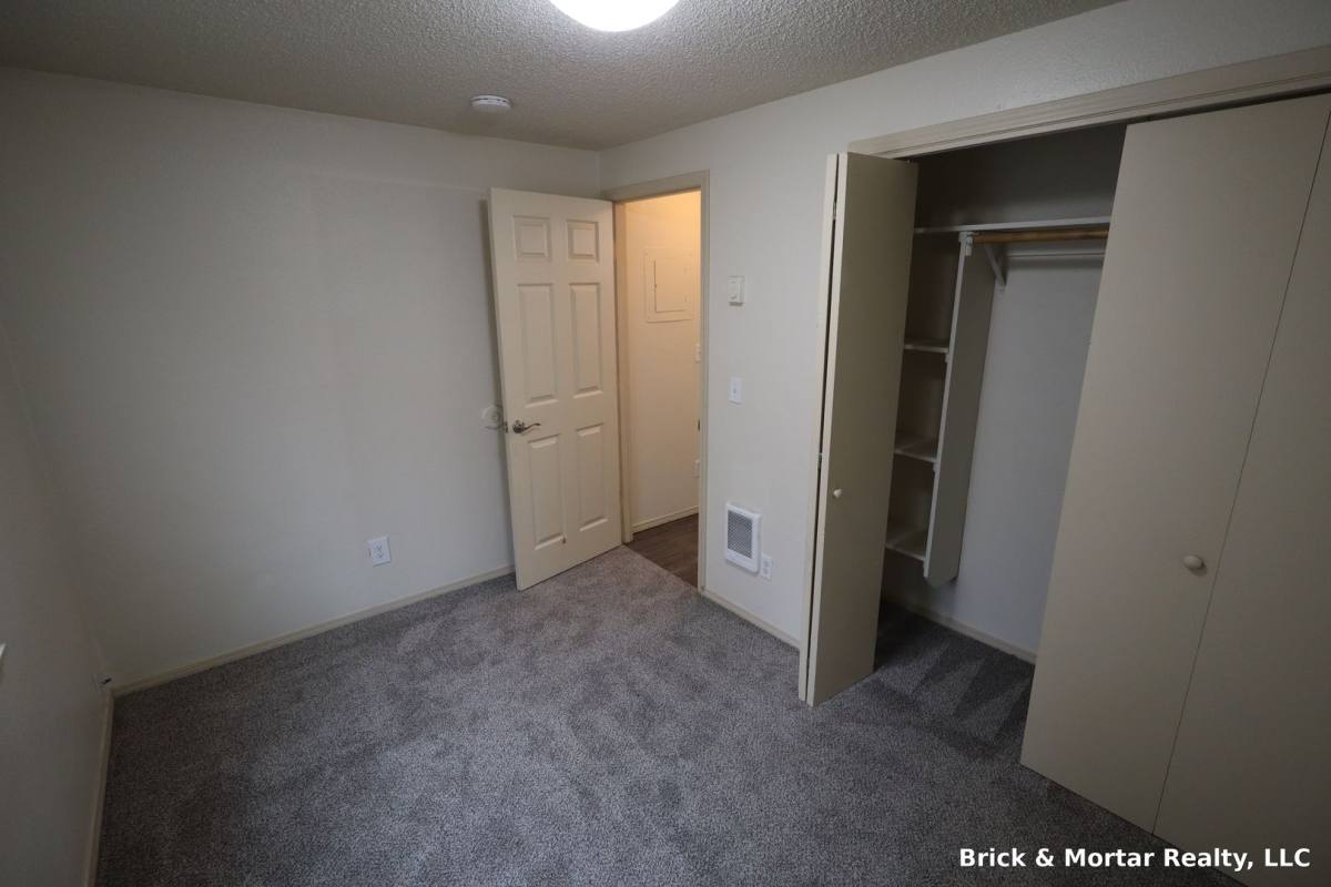 Apartment for rent at 973 E Jefferson St, Stayton, OR 97383