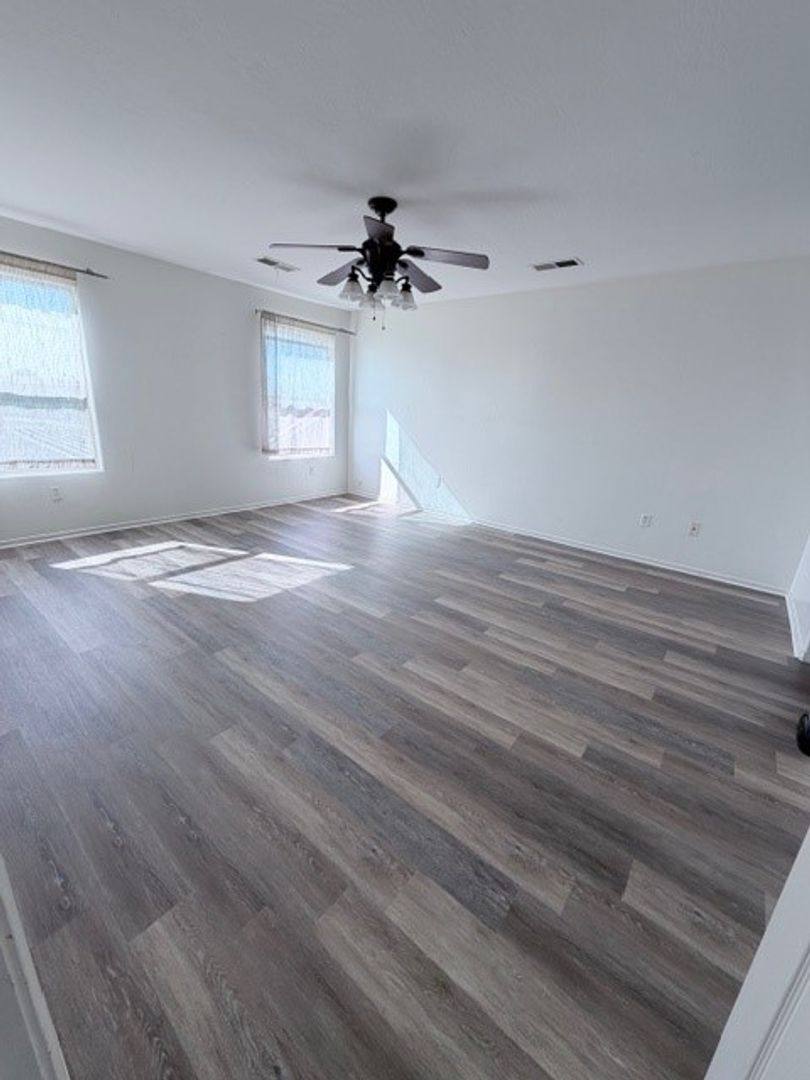 House for rent at 11515 Presidential Rd, Bakersfield, CA 93312