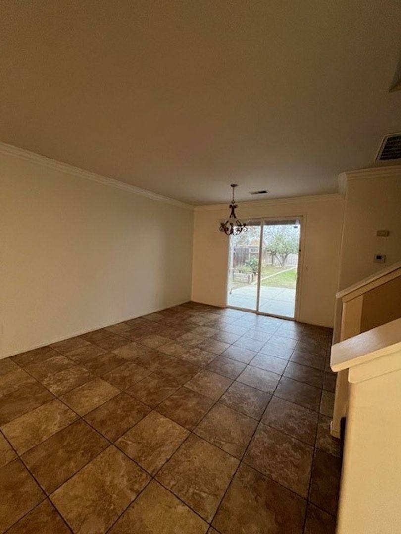 House for rent at 11515 Presidential Rd, Bakersfield, CA 93312