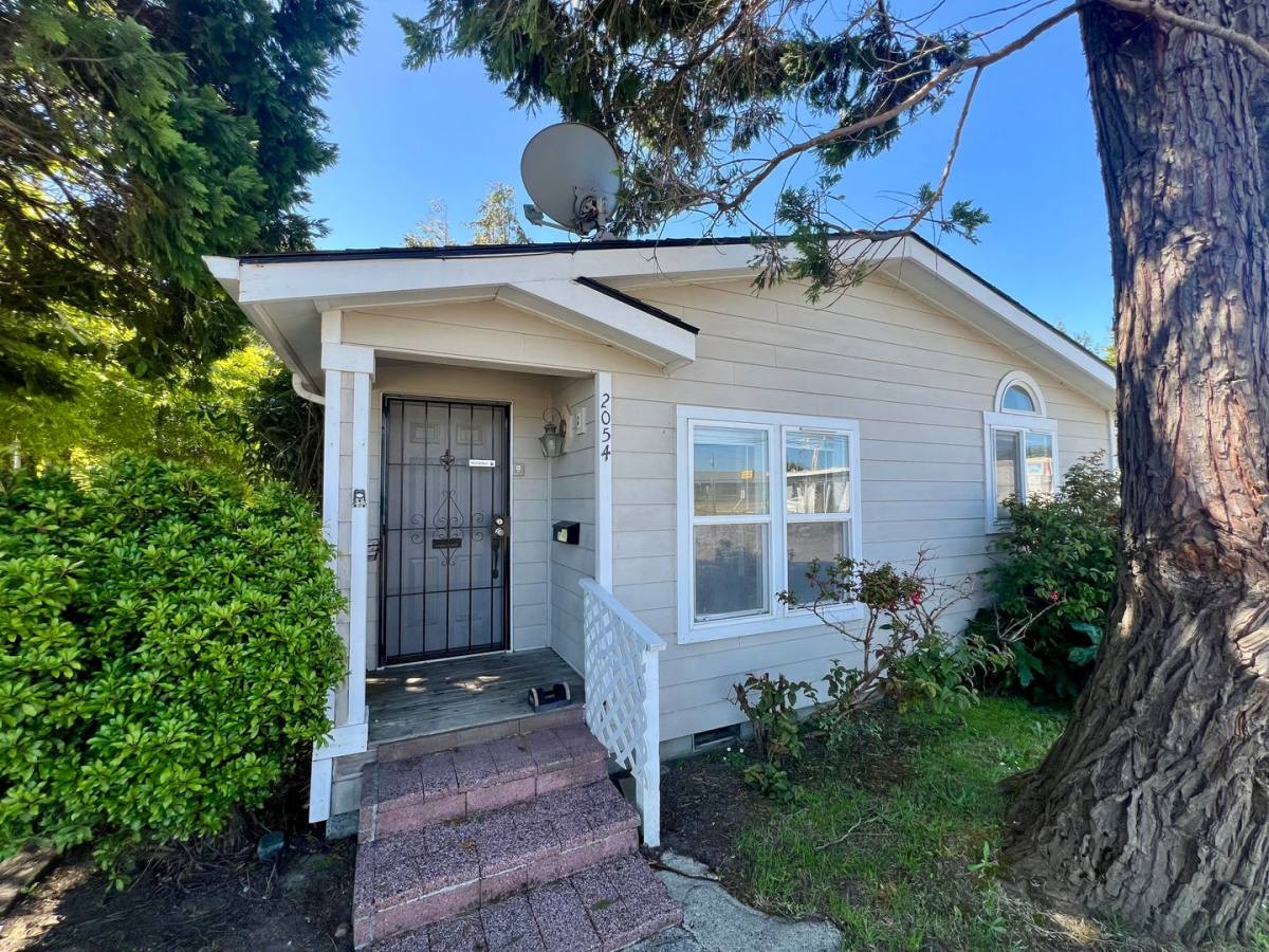 House for rent at 2054 Marion Ave, North Bend, OR 97459