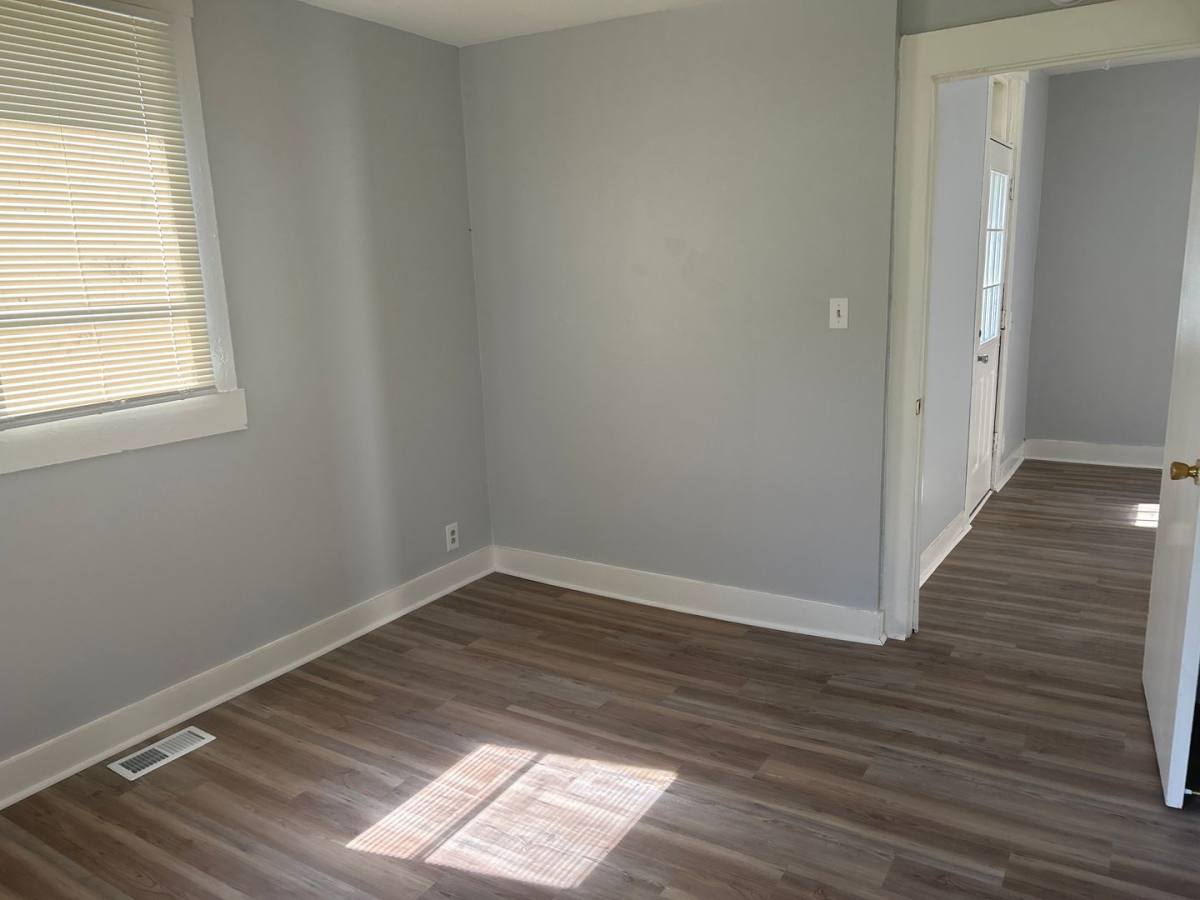 Apartment for rent at 215 W Pike St, Crawfordsville, IN 47933