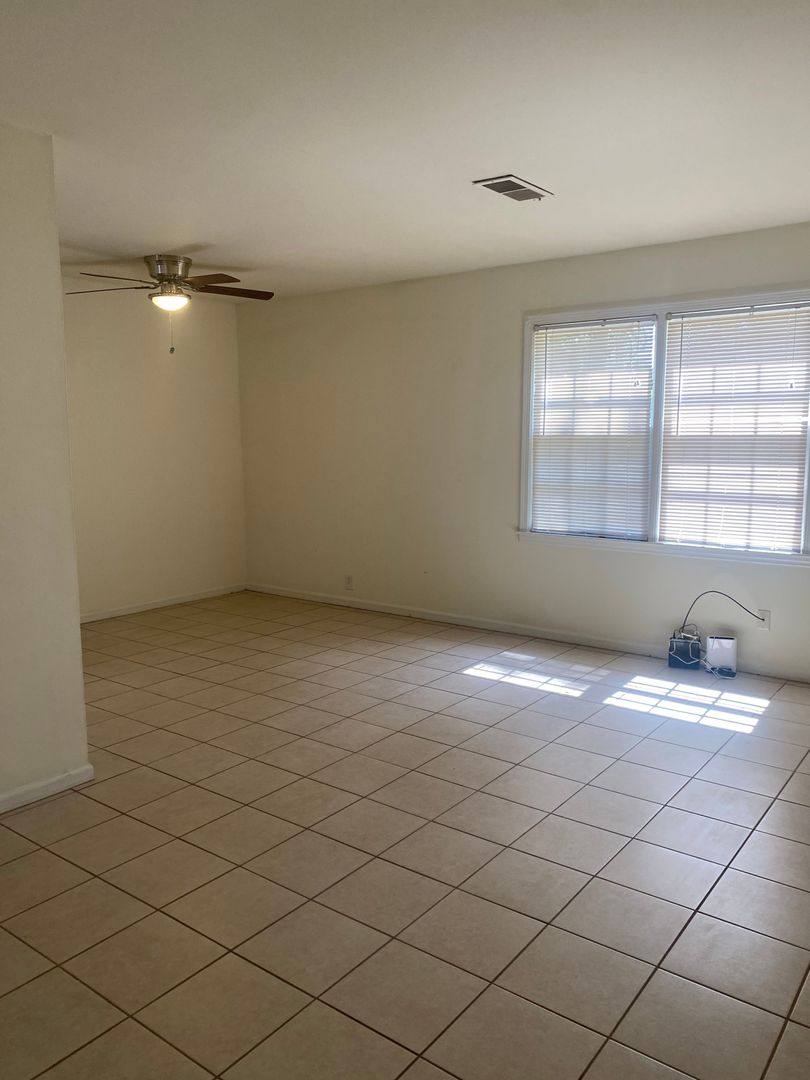 Apartment for rent at 272 Lawrenceville St, Jefferson, GA 30549