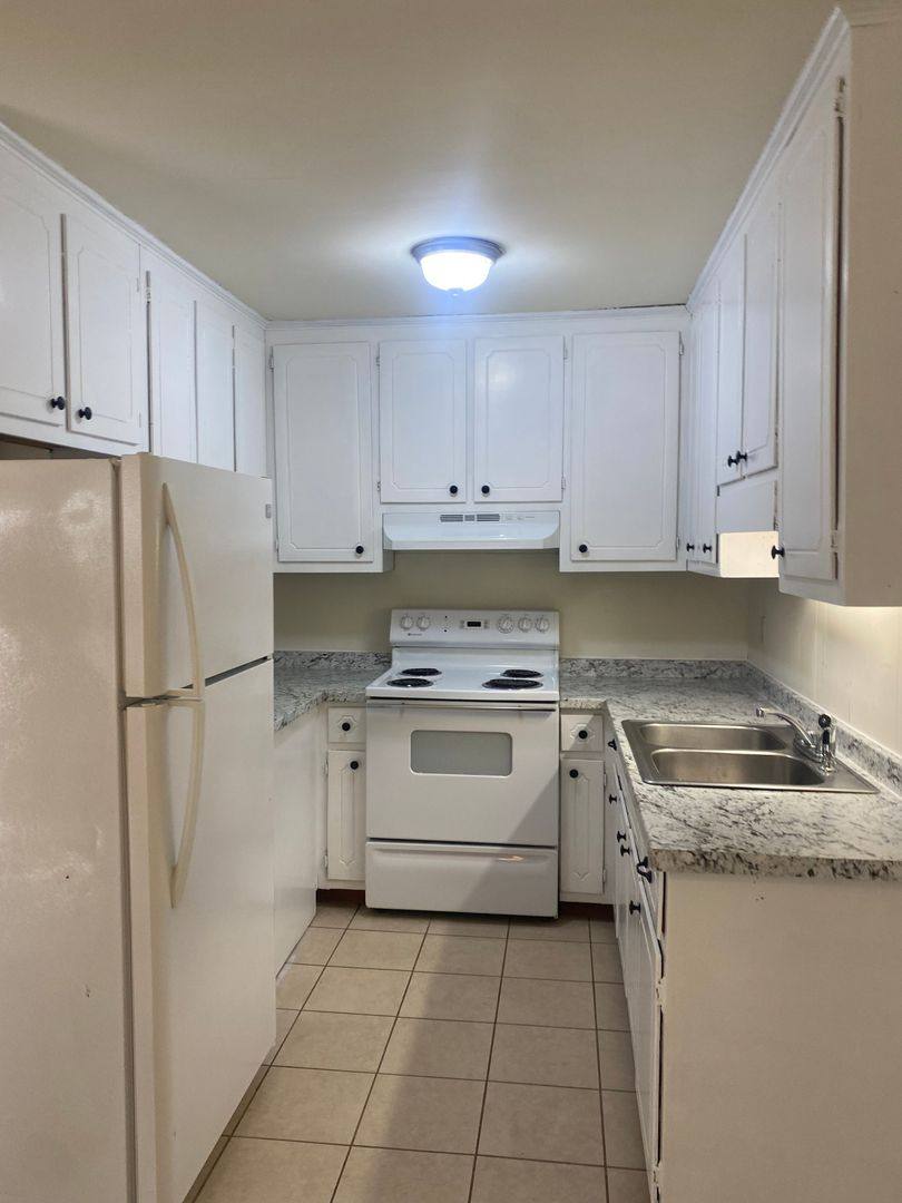 Apartment for rent at 272 Lawrenceville St, Jefferson, GA 30549