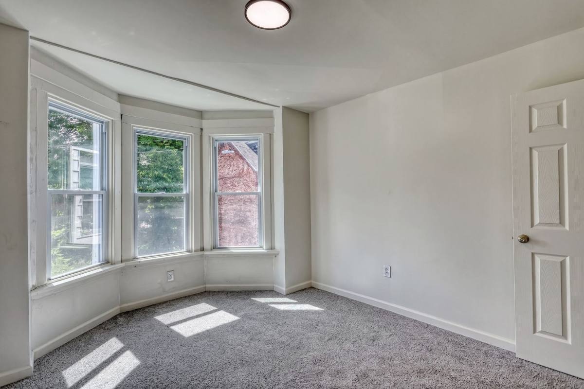House for rent at 21 N Summit St, Harrisburg, PA 17103