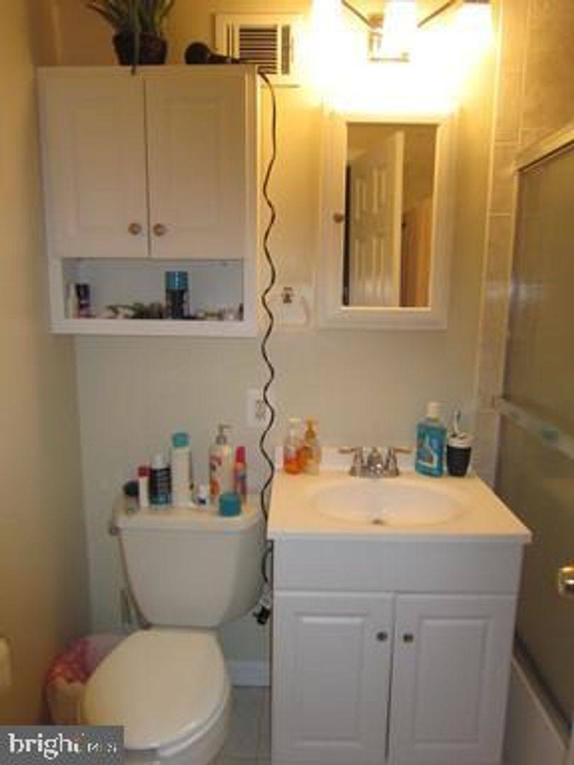 House for rent at 2131 Pimmit Dr, Falls Church, VA 22043