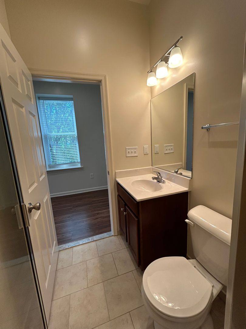 Apartment for rent at 1601 6th St NW, Washington, DC 20001