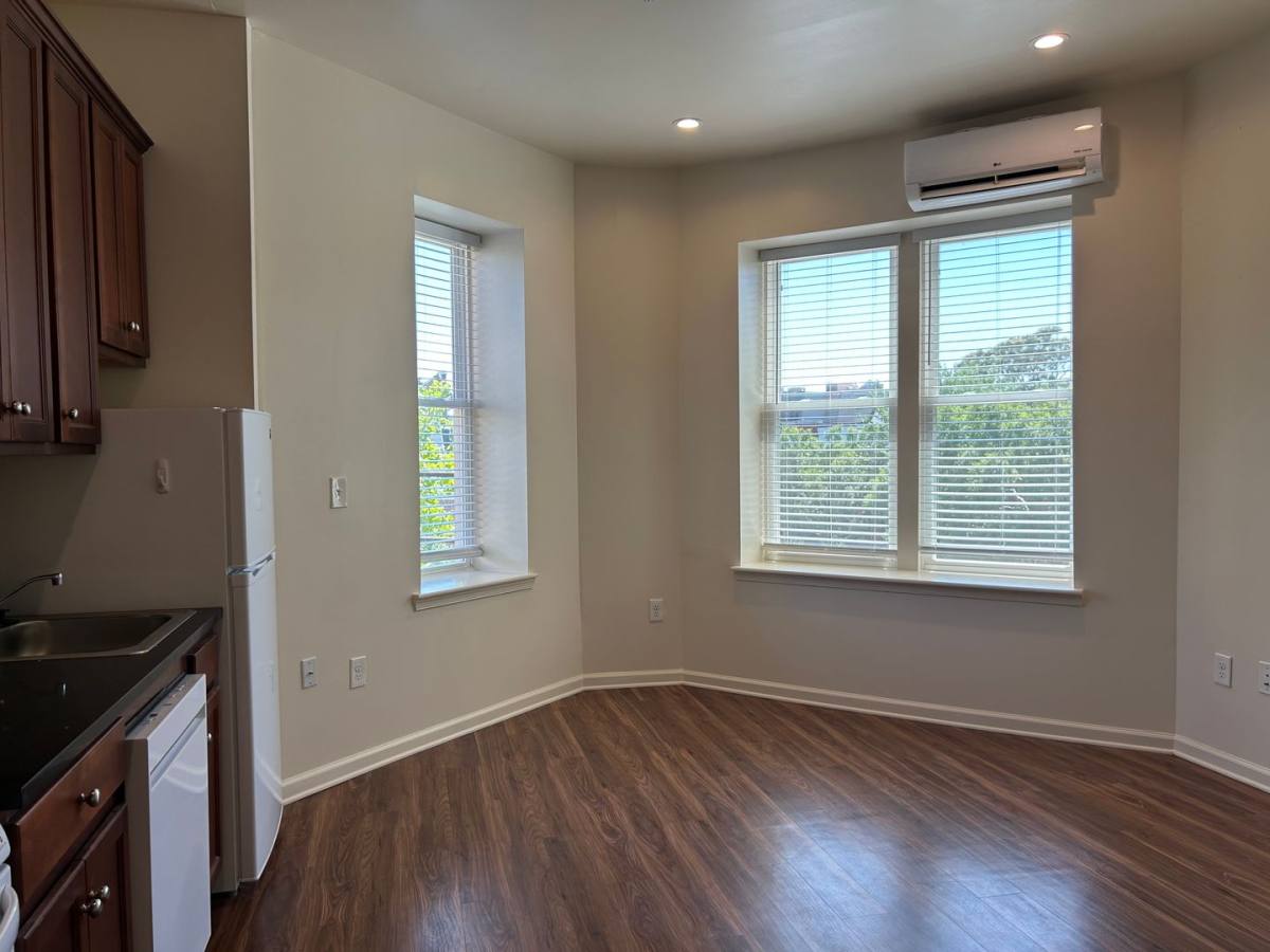 Apartment for rent at 1601 6th St NW, Washington, DC 20001