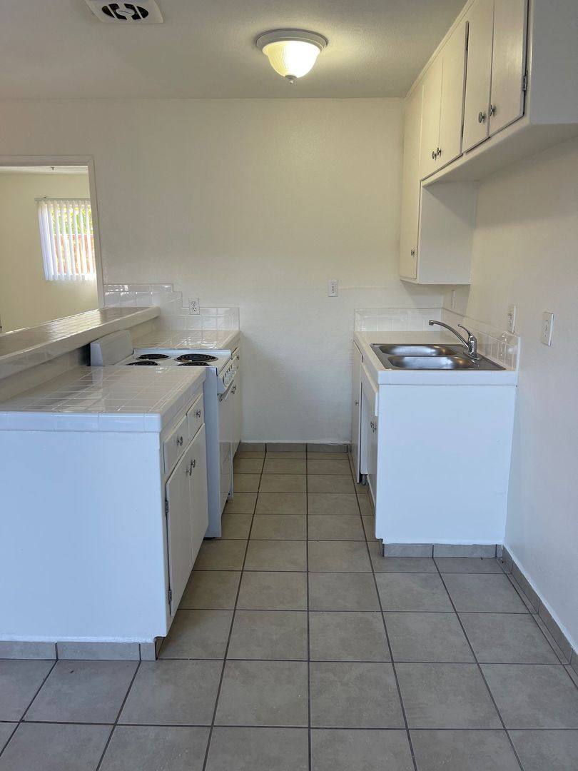 Apartment for rent at 12126 - 12128 Ferris Rd, El Monte, CA 91732