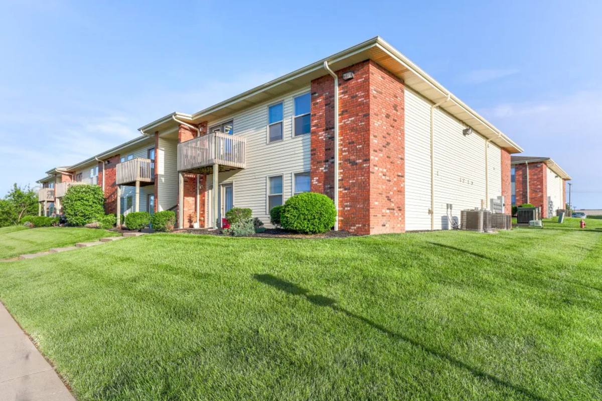 Apartment for rent at 5513 N 12th St, Ozark, MO 65721