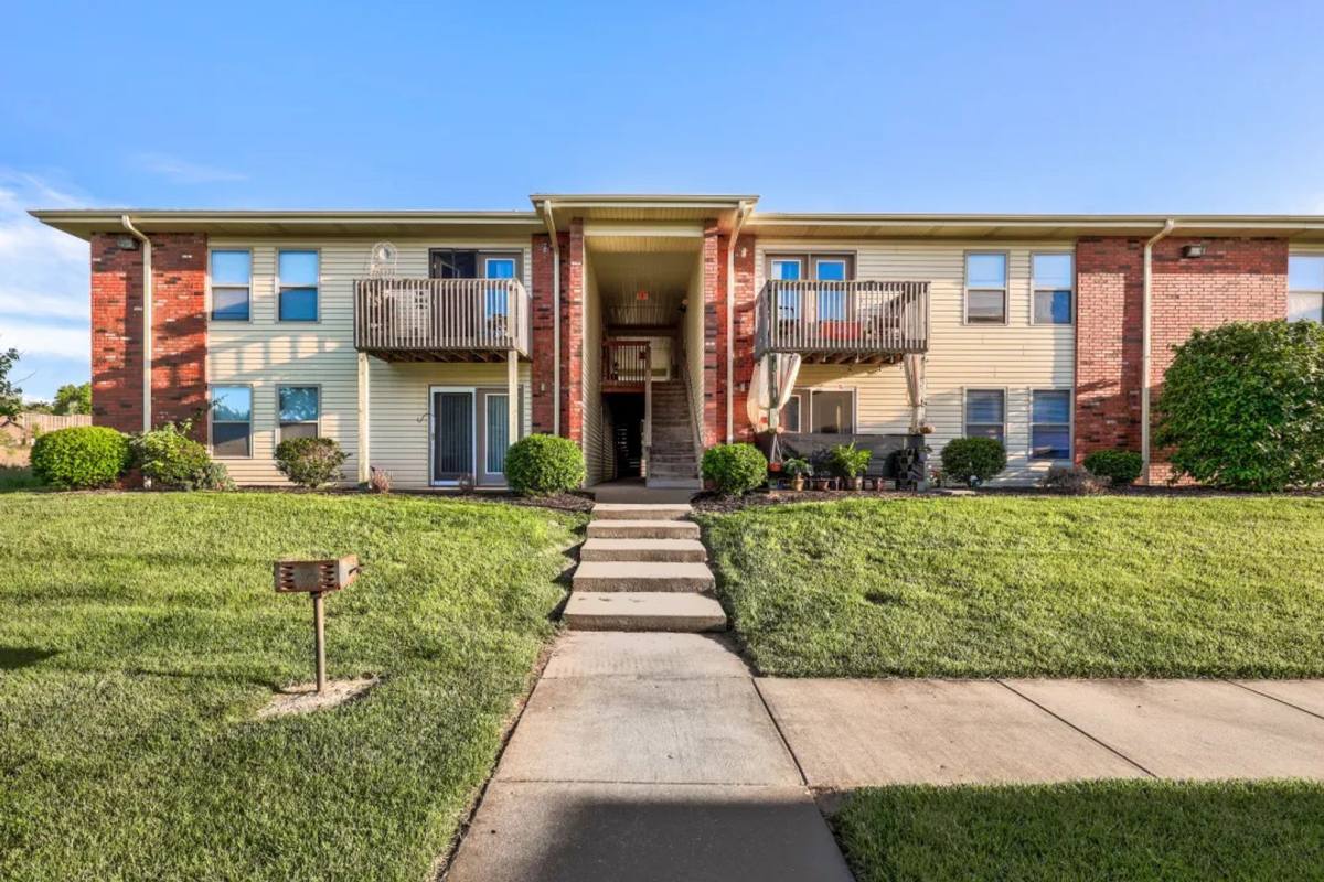 Apartment for rent at 5513 N 12th St, Ozark, MO 65721
