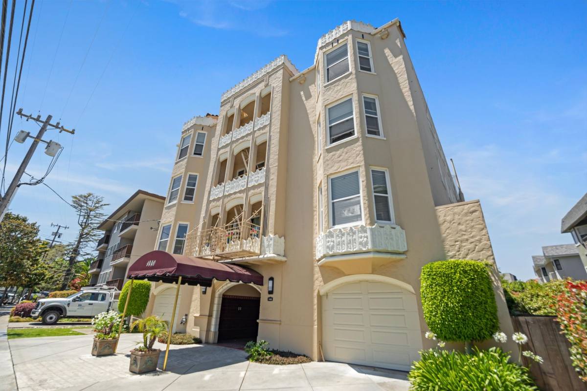 Apartment for rent at 1440 Floribunda Ave, Burlingame, CA 94010