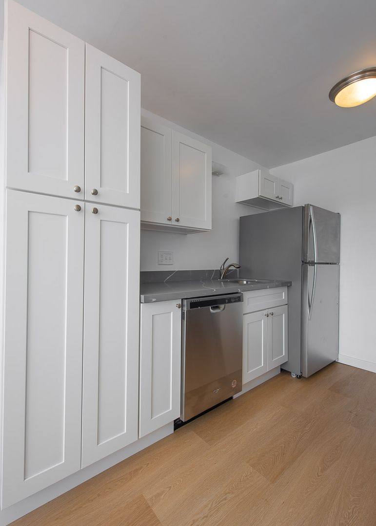 Apartment for rent at 8220 169th Ave NE, Redmond, WA 98052