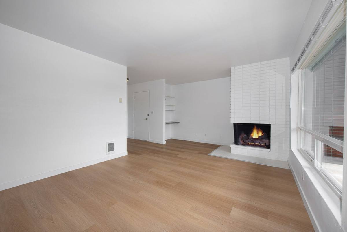 Apartment for rent at 8220 169th Ave NE, Redmond, WA 98052