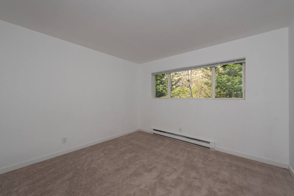 Apartment for rent at 8220 169th Ave NE, Redmond, WA 98052